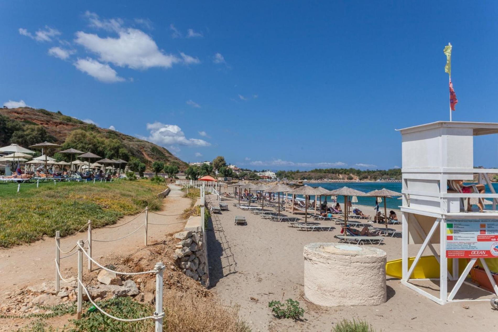 Апартаменти Παραθαλασσιο Agia  Екстер'єр фото